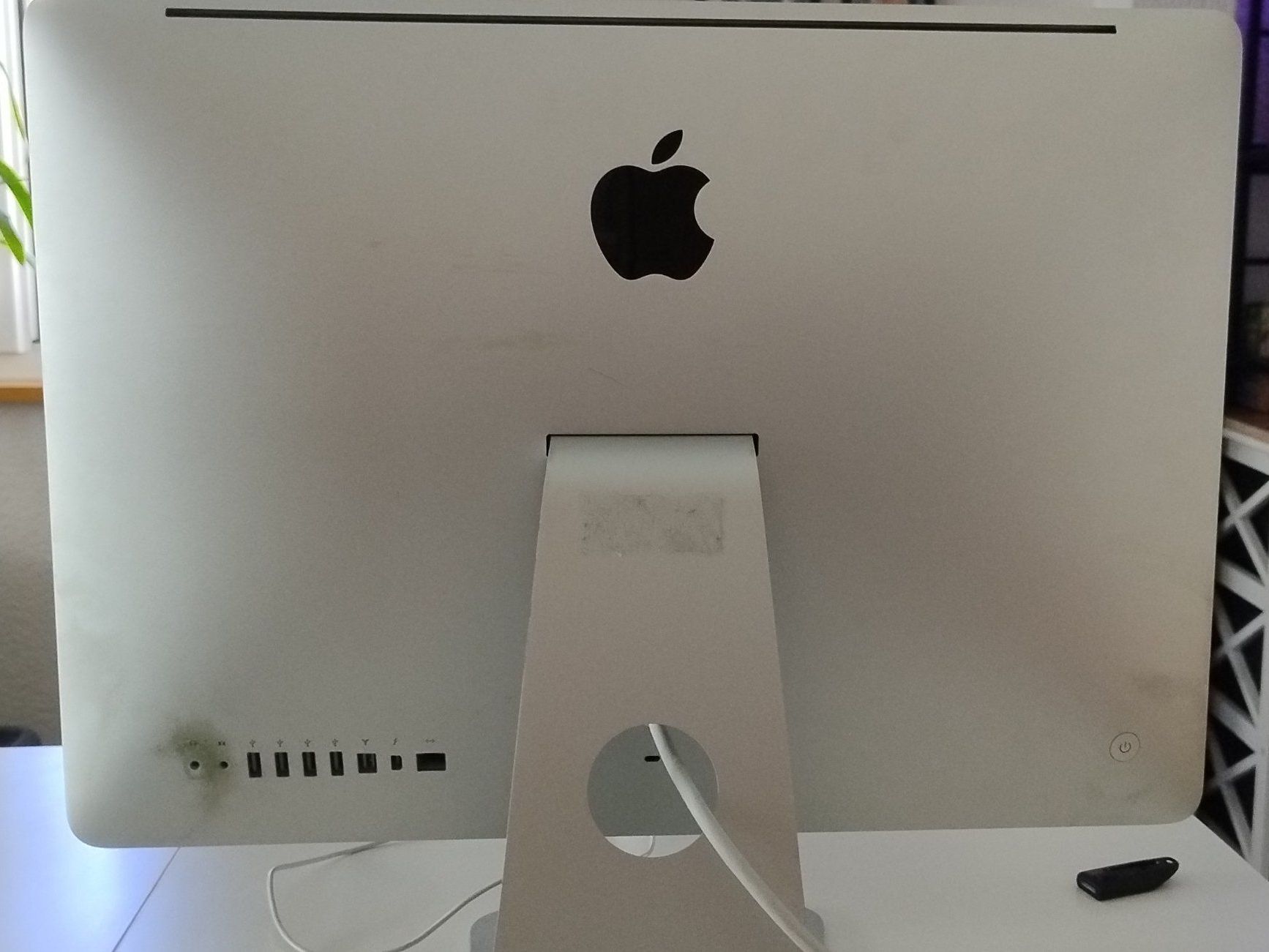 Apple PC: Imac mid 2011 – Usato da Egg b. Zürich venduto da el_gato_77