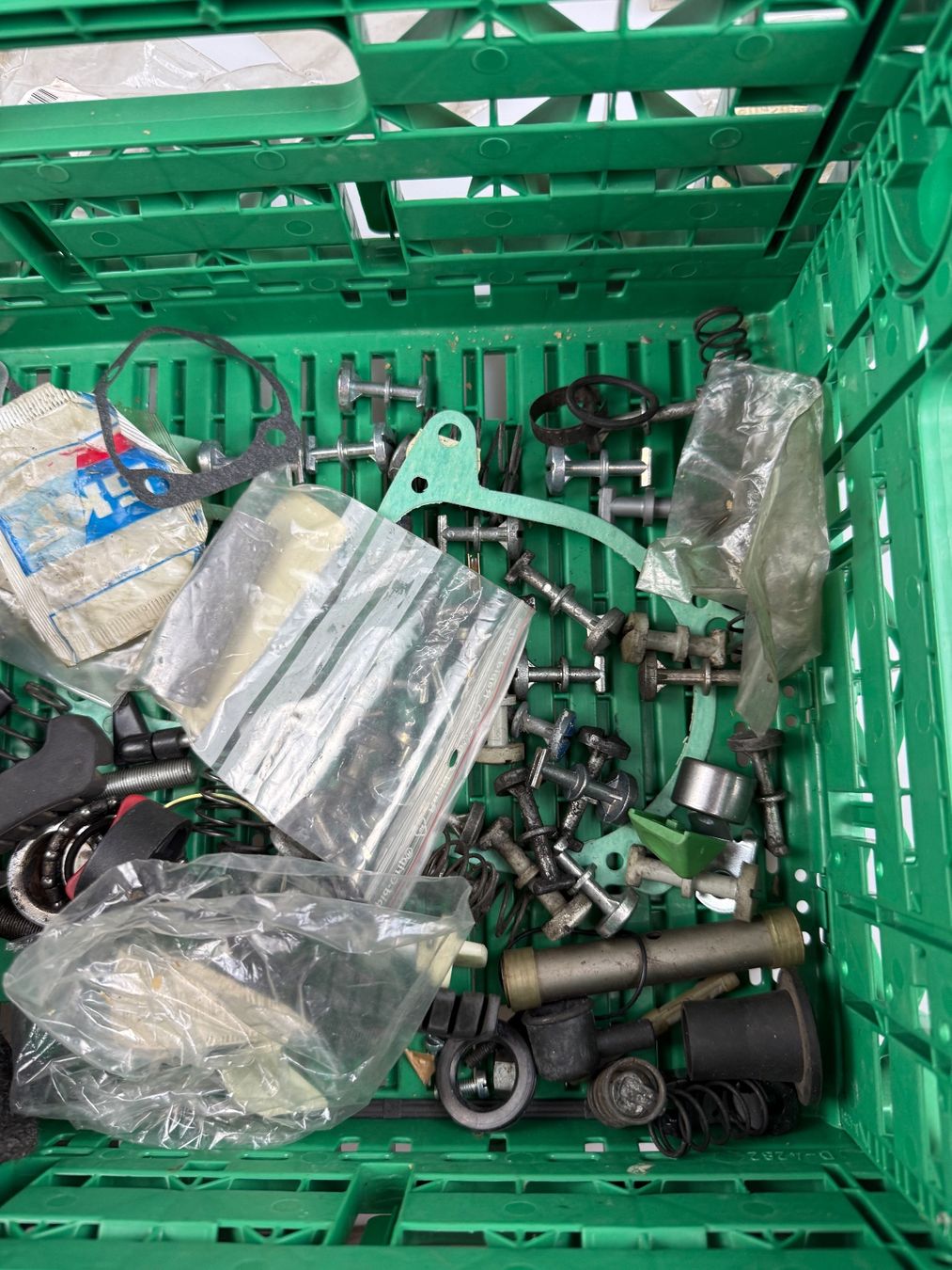 Puch Cyclomoteurs: Verschiedene Mofaersatzteile Occ/NOS – D'occasion à Hallau par mofaplus 1
