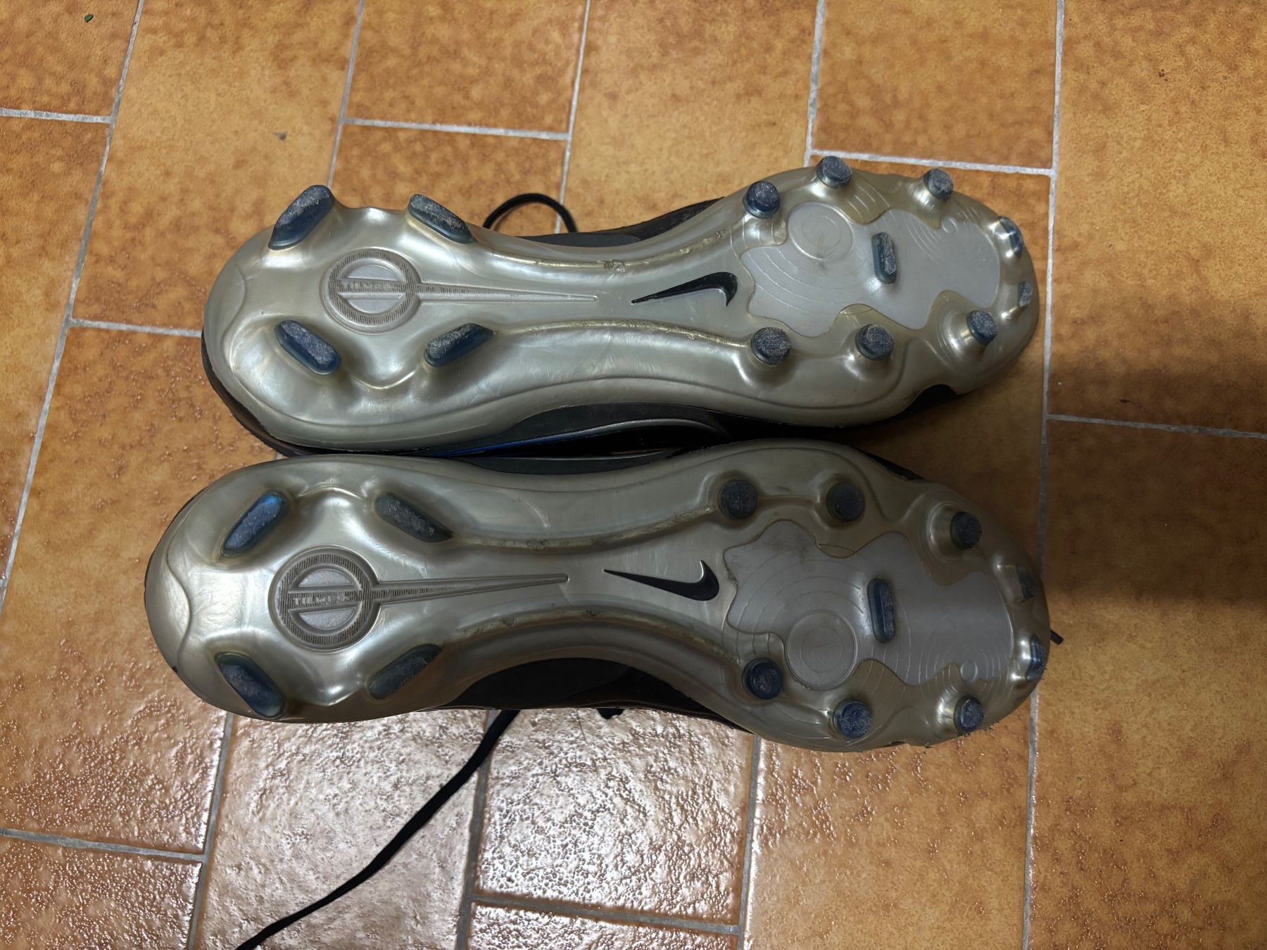 Nike Scarpe da uomo: Fussball Schuh Tiempo – Usato da ZOLLIKON venduto da FamilleArleti 2