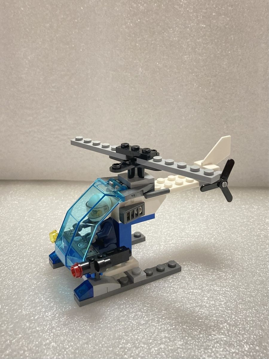 Lego Kit di costruzioni: LEGO City Polizei-Helikopter 30351 – Usato da Niederweningen venduto da Peugette