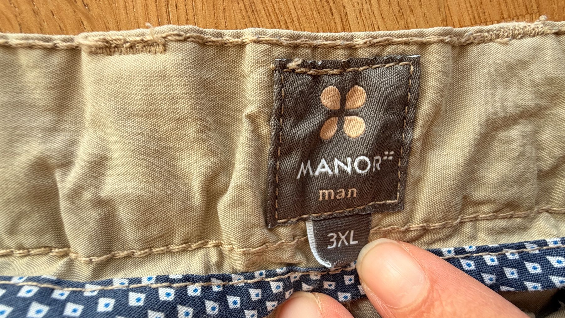 Manor Pantaloni: Shorts - MANOR beige Gr. 3XL Bermuda – Usato da Winterthur venduto da Secondhand-Family 2