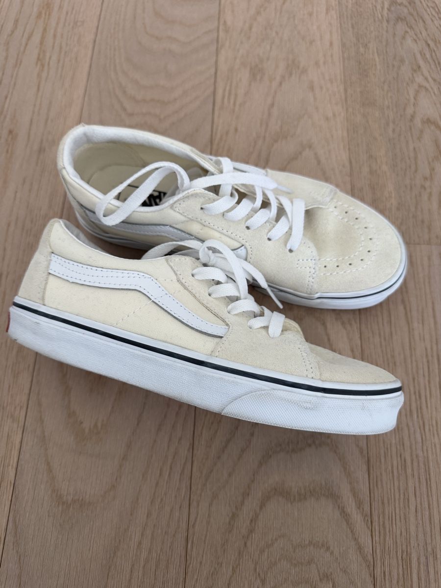 Vans Scarpe da donna: Vans Sneaker, Grösse 37, Crème-Weiss – Usato da Schmerikon venduto da LindaHapunkt 1