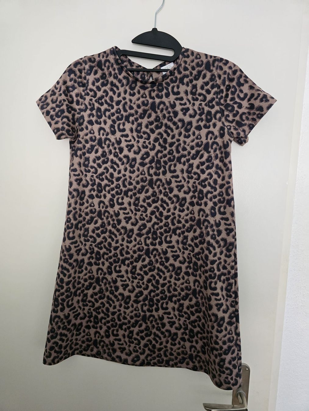Vestiti & Gonne: Zara Kleid Gr. 152, Leo-Look, neu – Nuovo (secondo la descrizione) da St.Gallen venduto da Avena135