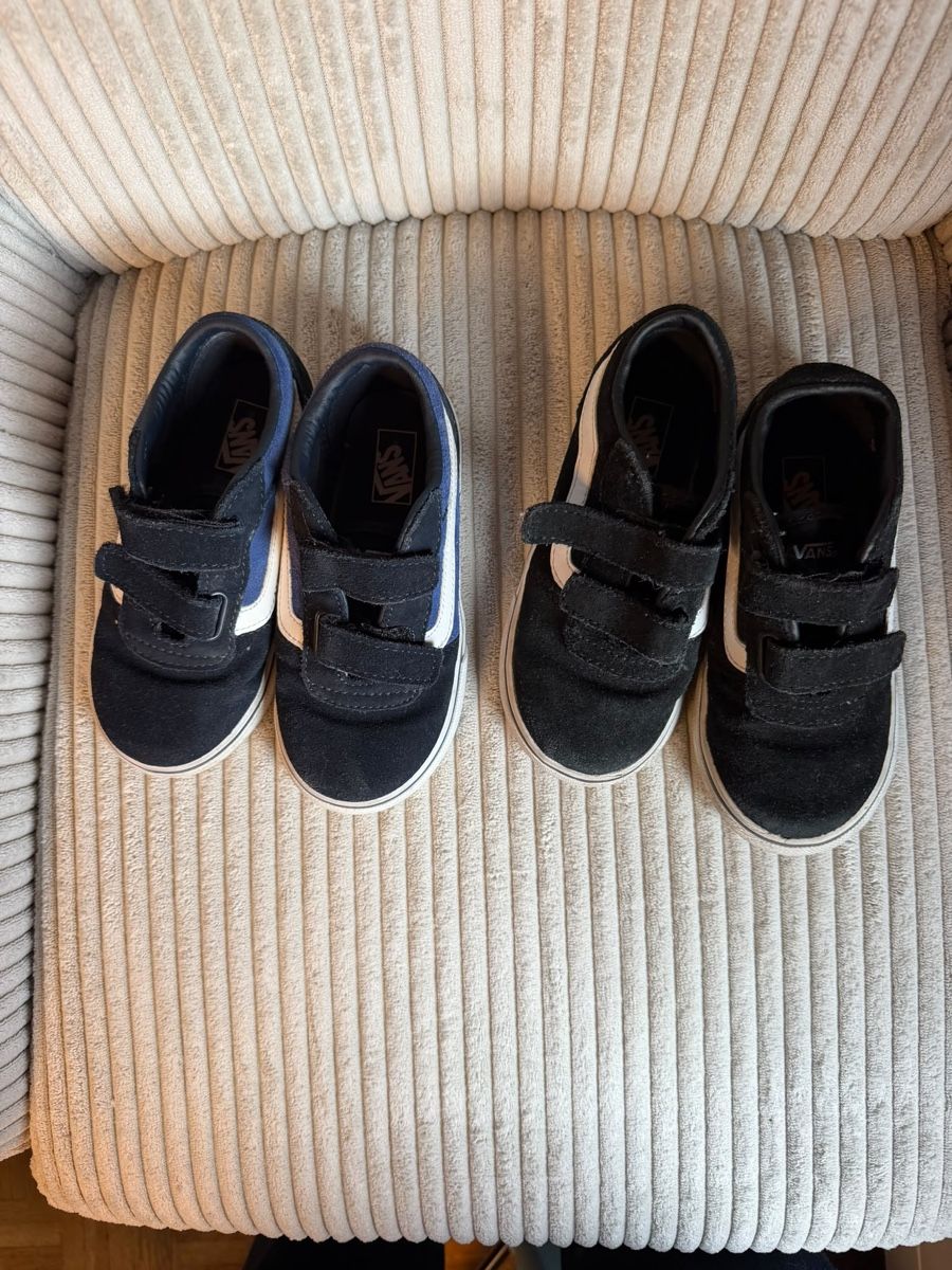 Vans Chaussures garçon: Vans Kinderschuhe 2x 26 – D'occasion à Triesenberg par dom_hd56 1