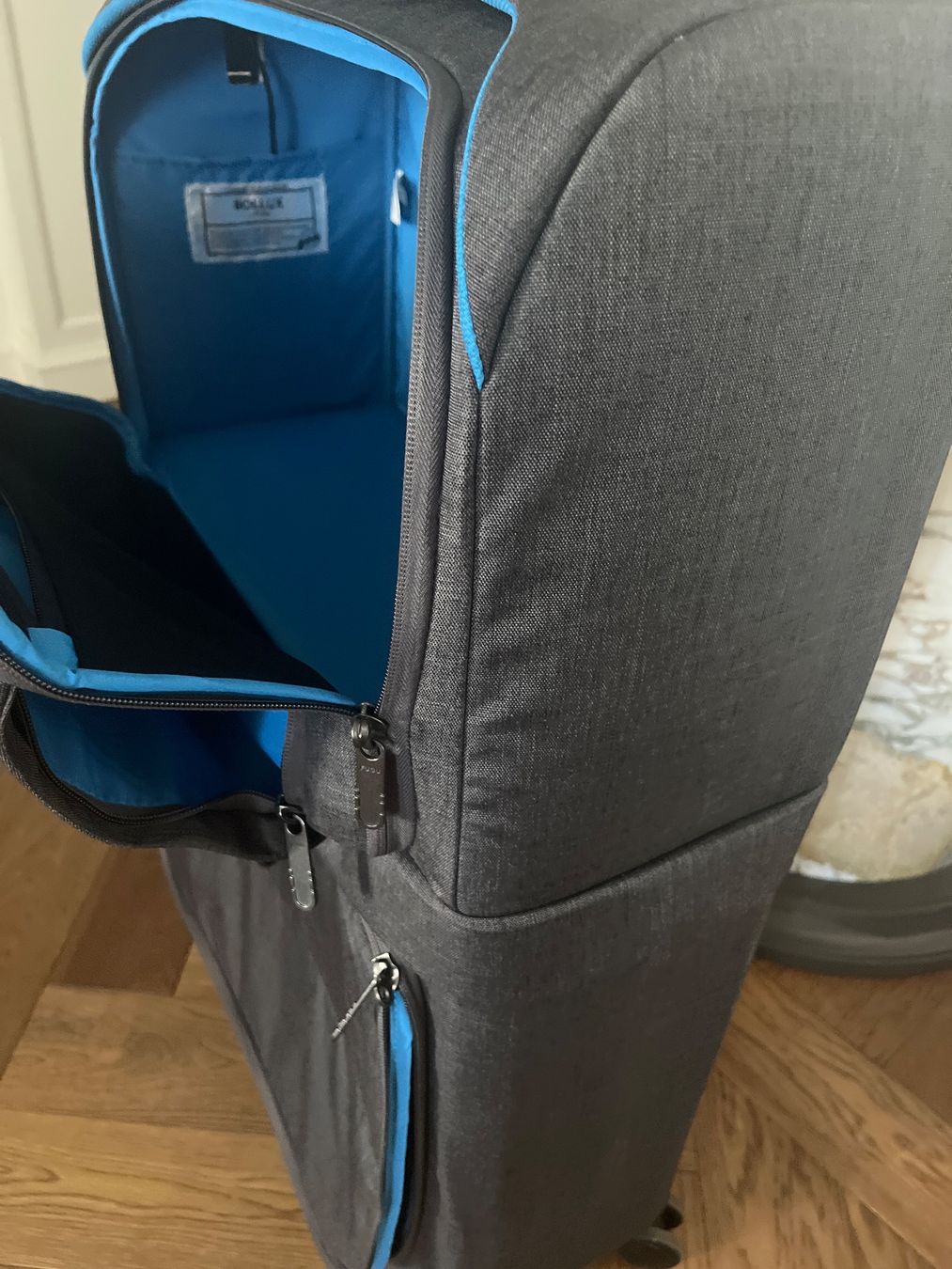 Valigie: Transformable nylon suitcase / carry on on 4 wheels – Usato da Rüschlikon venduto da ant_5v7g 5