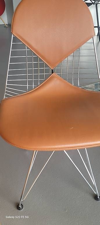 Chaises: Vitra Eames Wired chair bikini cover – D'occasion à bellmund par aapeli