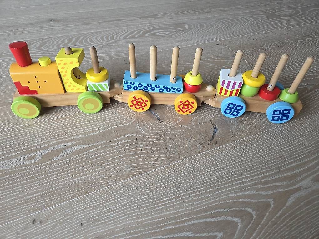 Spielzeuge: Holzspielsachen – Gebraucht aus Hüntwangen von Obi140488