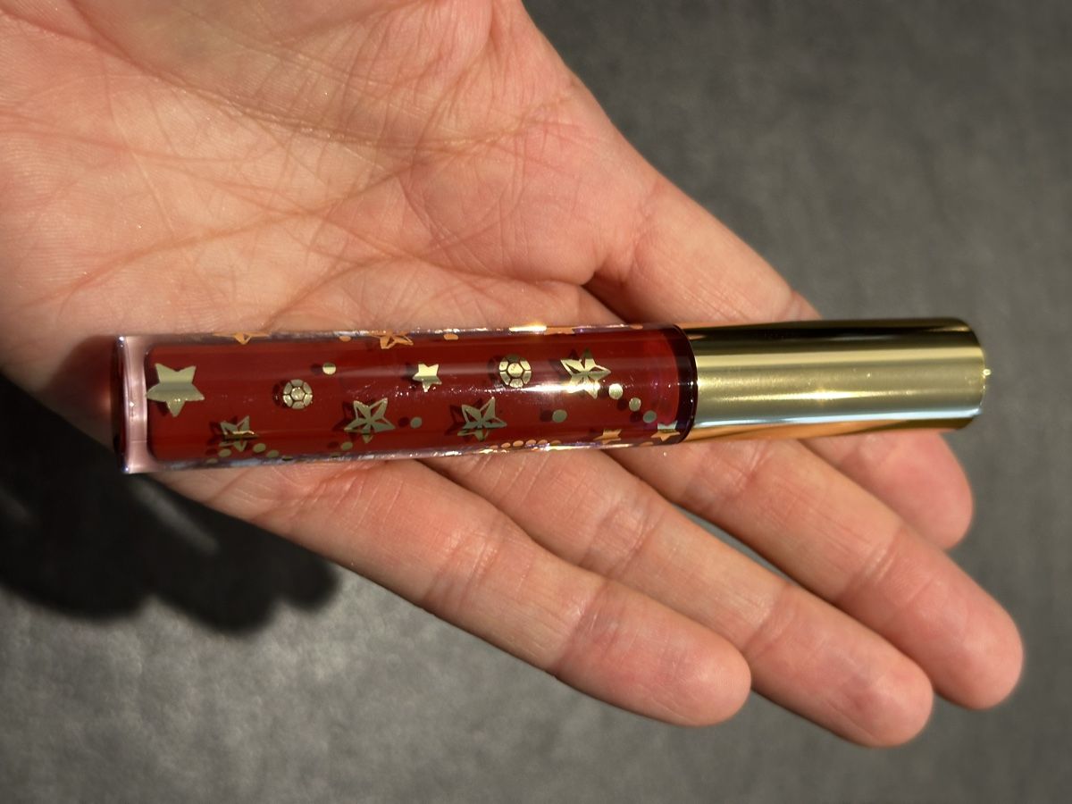 Estée Lauder Make-up: Festlicher Lippen Gloss - Ruby Quartz Limited Edition-Neu – Nuovo e nell'imballaggio originale da Eglisau venduto da Brewster1