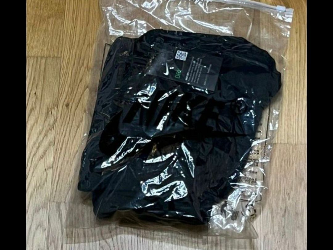 Nike Hosen: Neuf pantalon Nike running – Neu und originalverpackt aus Fribourg von mal_8zjh 1