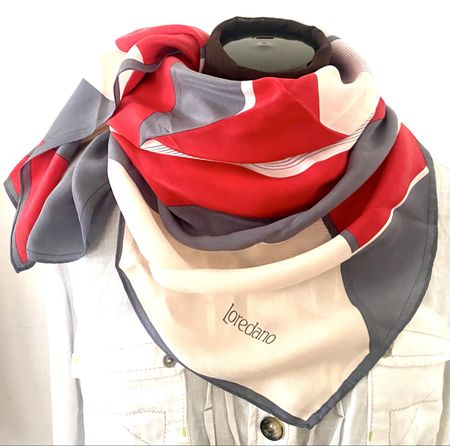 Foulard, Halstuch, Silk Scarf der Marke Loredano