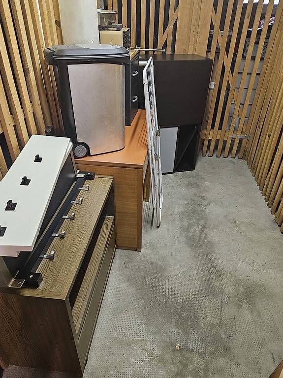Allestimento di negozi e stand fieristici: Frei zur Abholung – Usato da Frenkendorf venduto da Frenken_limp 3