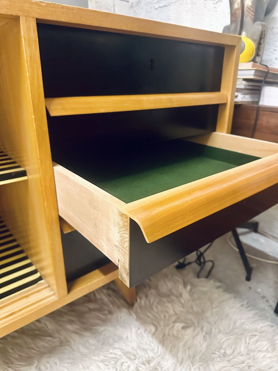 Credenze: Swiss Sideboard mid century 1960 – Usato da Carouge GE venduto da polymagoo 5