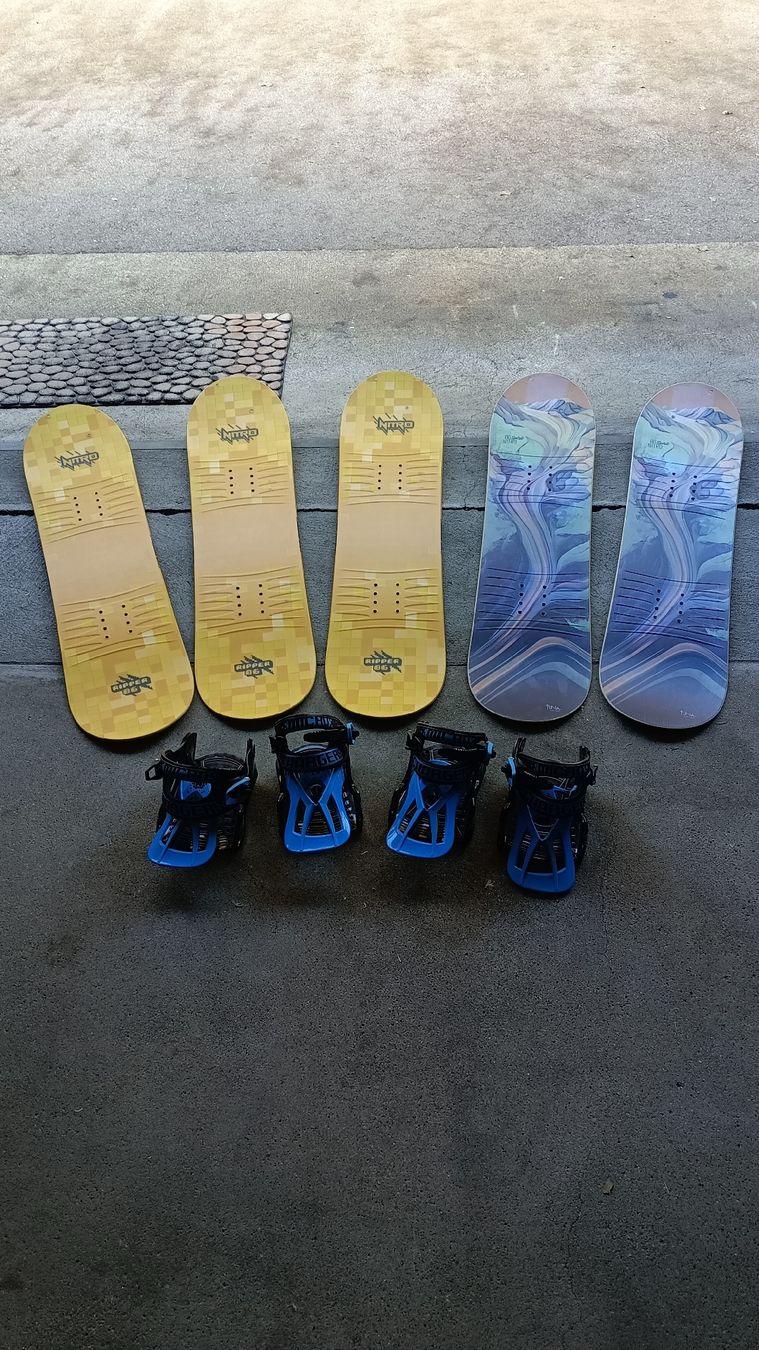 Snowboard Nitro Boards: 5x Nitro Ripper 86, 2x Bindungen  – Gebraucht aus Malleray von Maths1
