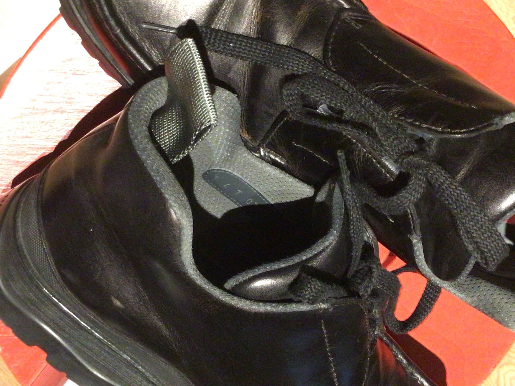 Prada Scarpe da uomo: Chaussures PRADA 43 1/2 à saisir ! – Usato da Matran venduto da bellzag 6