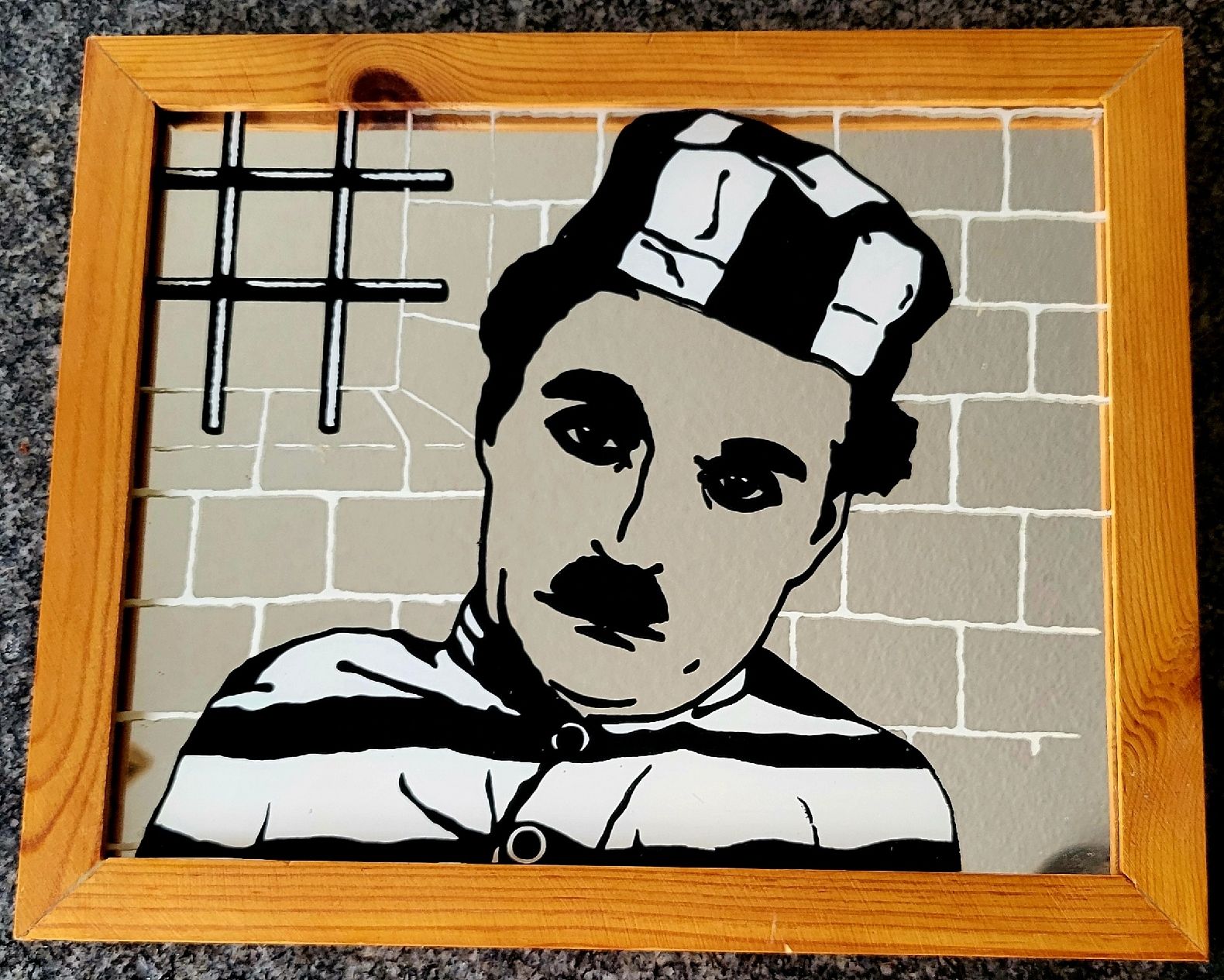 Specchi: Miroir Charlie Chaplin – Usato da Montet (Glâne) venduto da Koada2