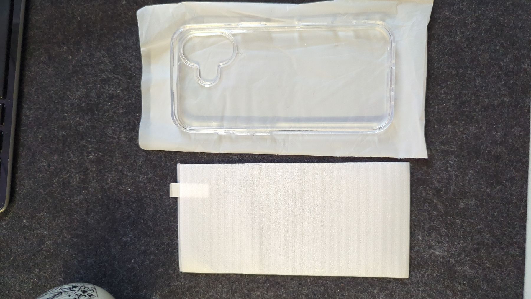 Apple Cover & Protezioni schermo: iPhone Hülle 16/17e  inkl. Panzerglas neu – Nuovo e nell'imballaggio originale da Winterthur venduto da valyval 1