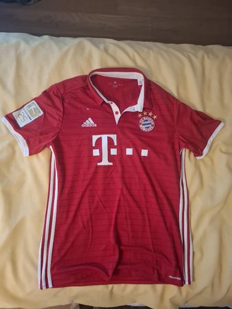 Fussball•Trikot•FC Bayern München•Thomas Müller•2016/17•Home