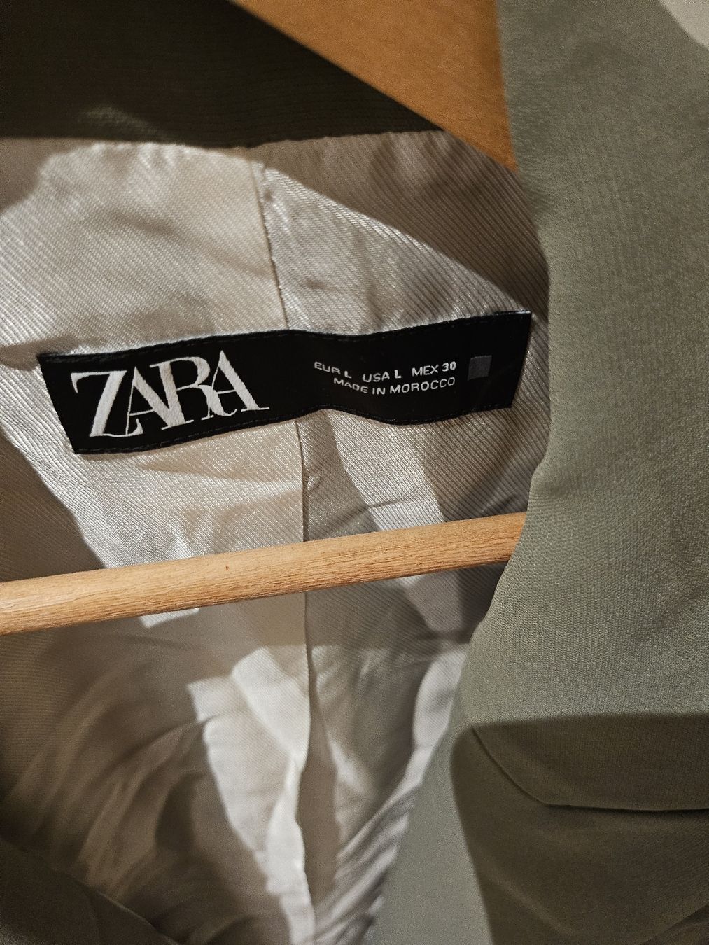 Zara Jacken: Joli blazer vert – Neu und originalverpackt aus La Tour-de-Peilz von mar_2r26 2