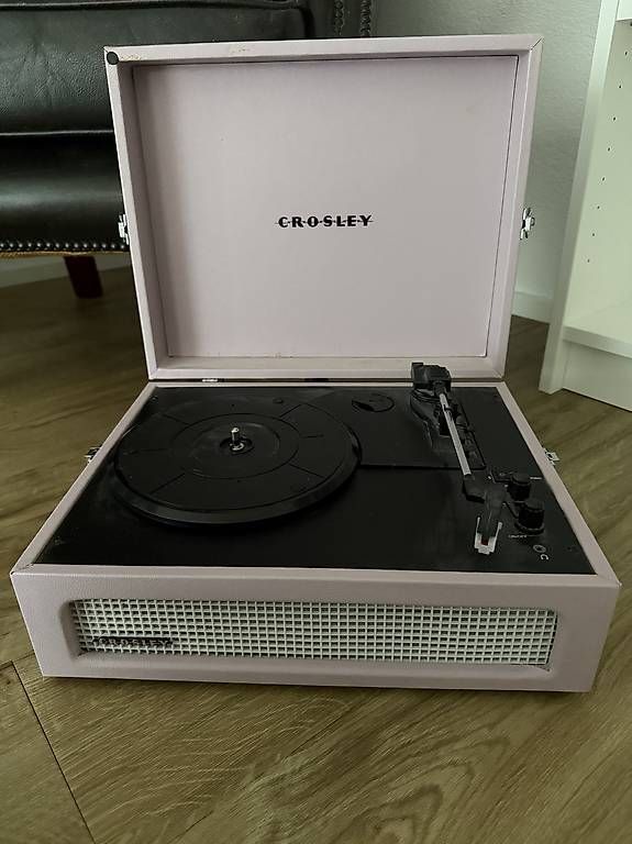Plattenspieler: Crosley Voyager Plattenspieler – Gebraucht aus Wil SG von mir_x2d2