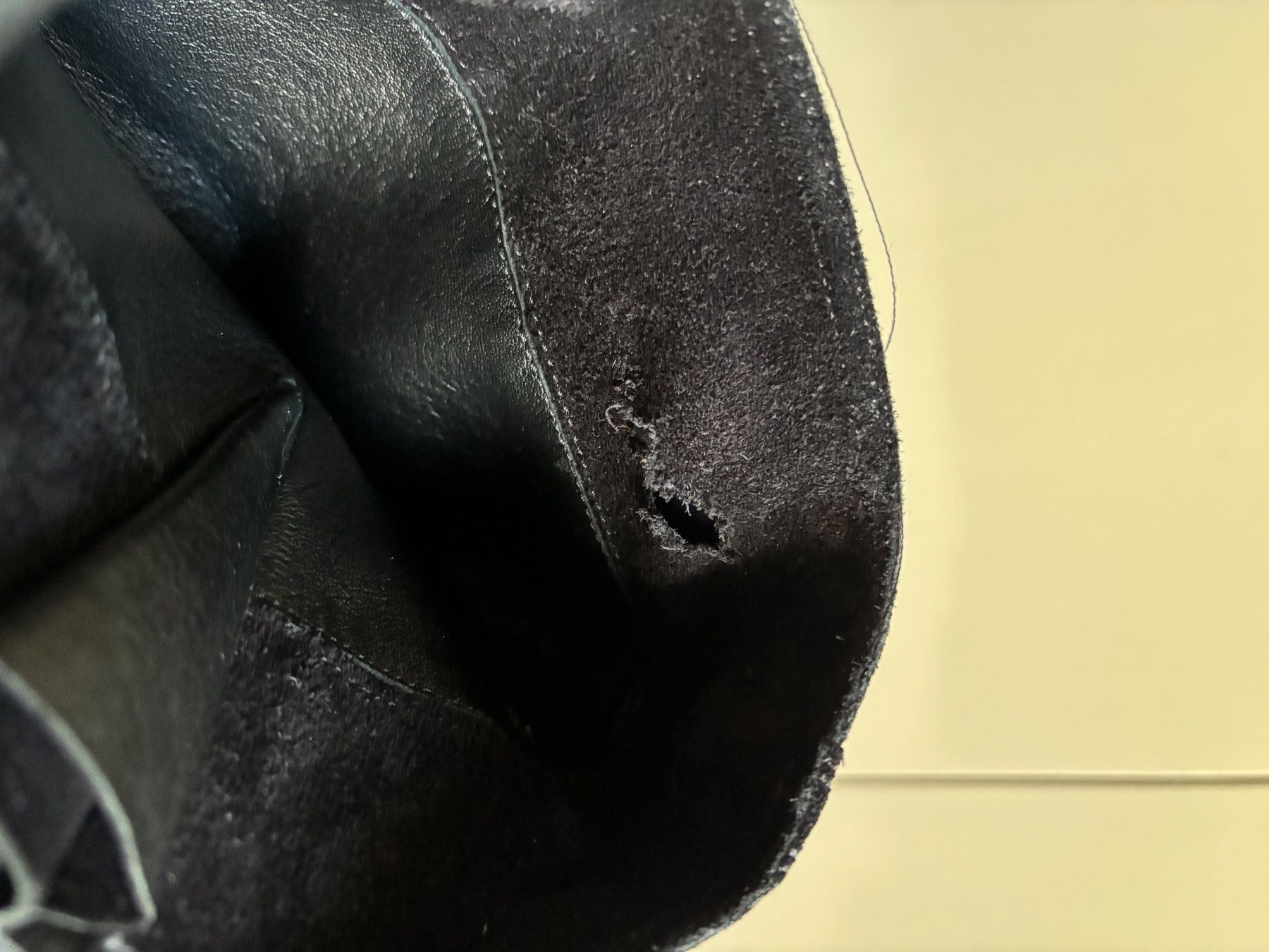 Prada Chaussures femmes: Prada samtige Stiefel Gr. 40 – D'occasion à Luzern par luzern.secondhand 8