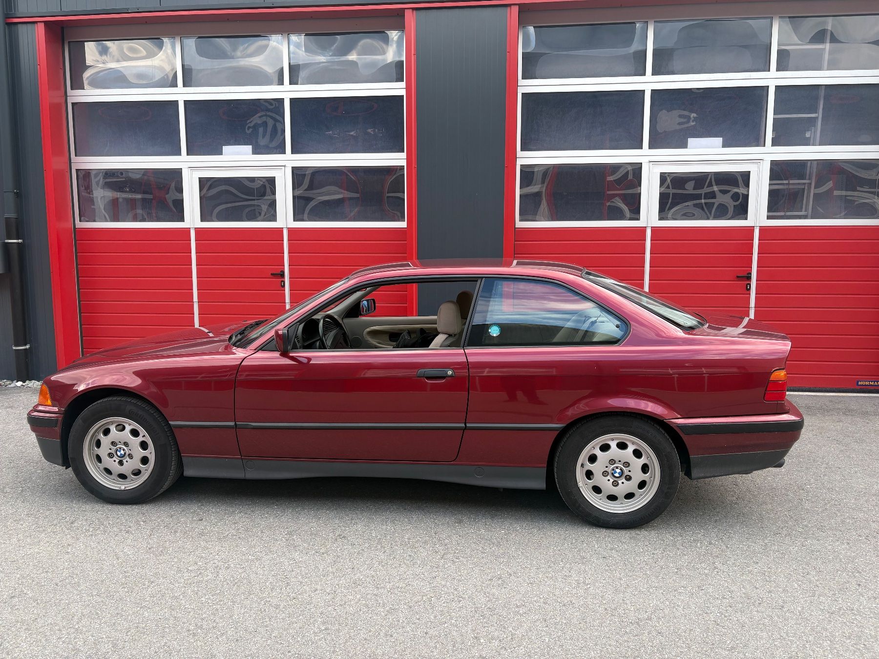 BMW Automobili: BMW 325i coupé – Usato da Grône venduto da byl_wwj6 2