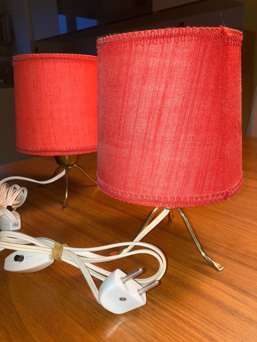 Lampade: Nachttischlampen, Lampen. E27, Druckschalter – Usato da Neftenbach venduto da 889095 7