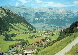 KANDERGRUND Dorfansicht gegen Frutigen