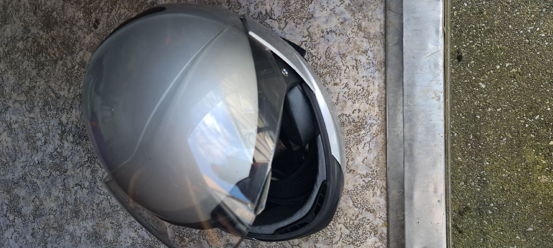 BMW Caschi & visiere: BMW Helme Typ 5 beide alt – Usato da Windlach venduto da Noldi6