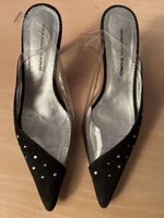 1 paire de chaussures noires taille 39 selon photos