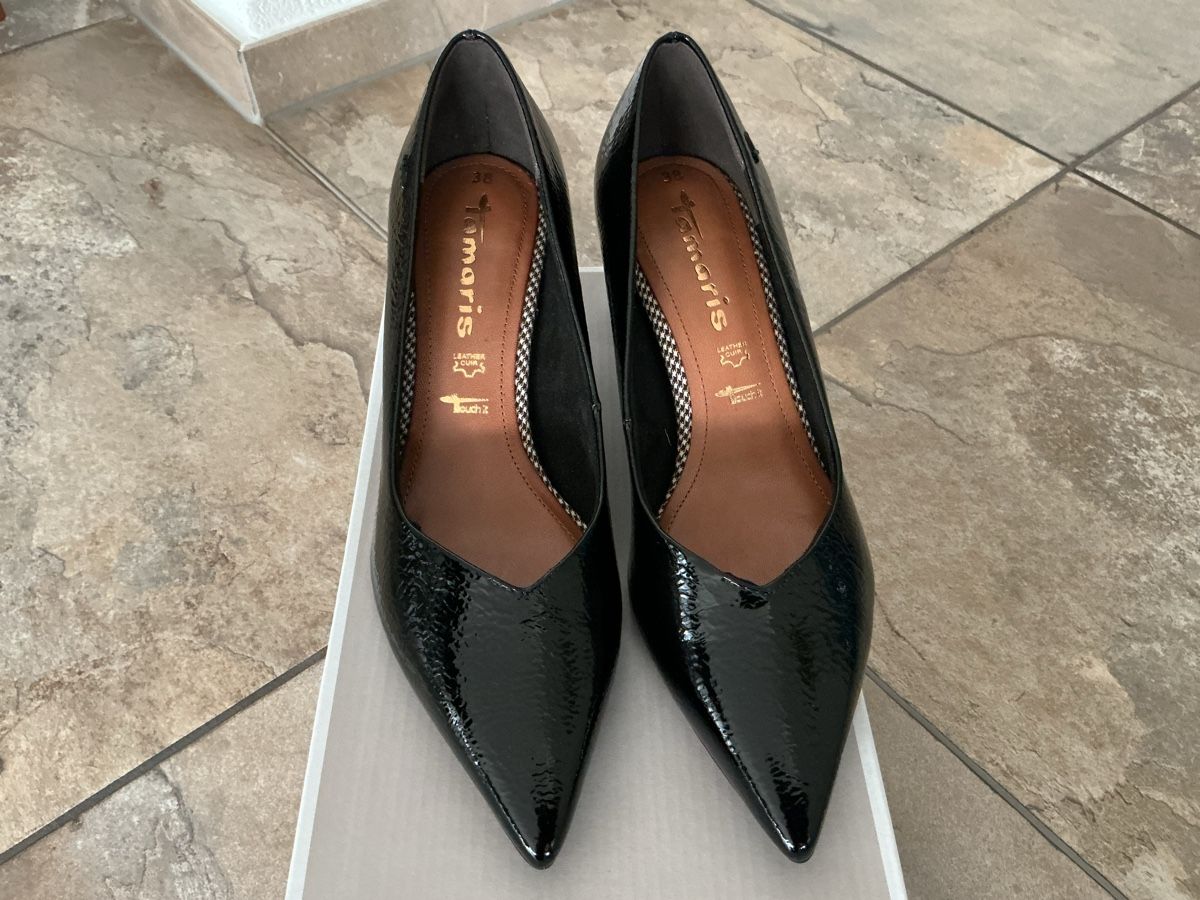 Tamaris Scarpe da donna: Tamaris Pumps aus Leder – Nuovo e nell'imballaggio originale da Buchs AG venduto da chipmunk710 1