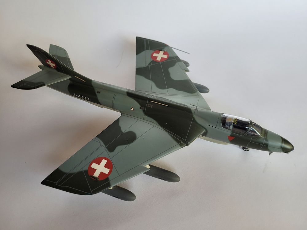 hawker Hunter Swiss Air Force 1:48 10 stück Weltweit | Kaufen auf Ricardo