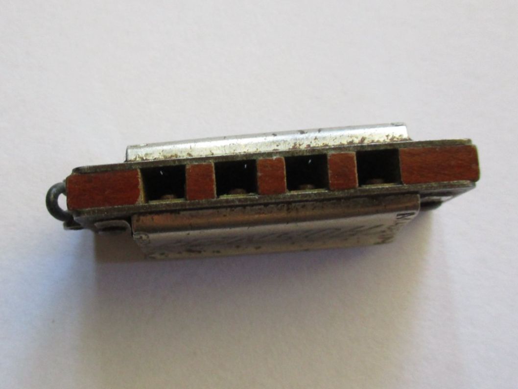 Strumenti musicali: Pour collection - Harmonica Hohner miniature – Usato da La Sarraz venduto da vic_v6kz 3