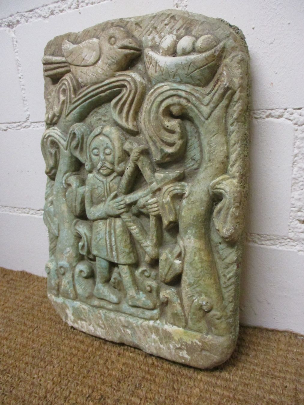 Sculture & Statue: Stein-Kunst Fragment mit Bogenschütze Mittelalter Bildhauer – Usato da Windisch venduto da Autogrammo 1