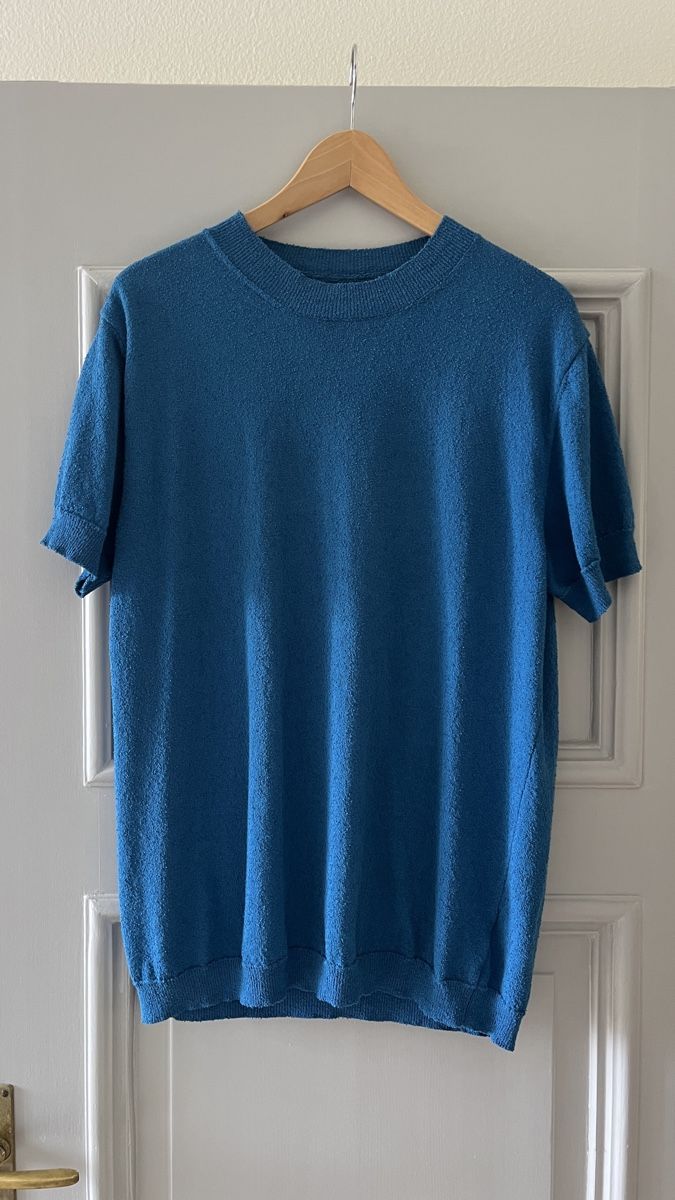 T-shirt: Boucle sweater style T-Shirt – Nuovo (secondo la descrizione) da Zollikofen venduto da ulr_6fsr 1