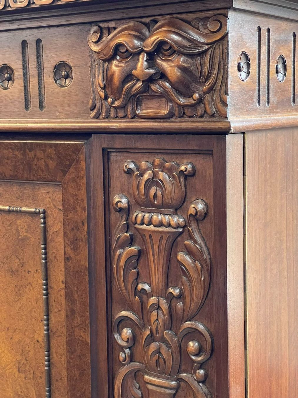 Armadi: Antik Schrank Buffet – Usato da Oftringen venduto da Vucki 2