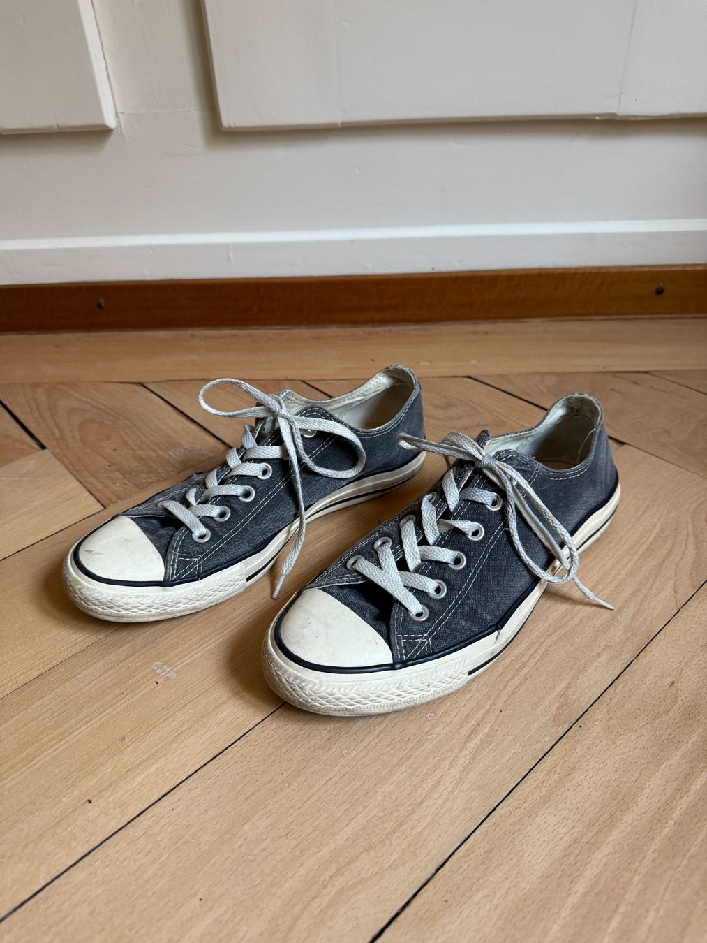 Converse Scarpe da uomo: CONVERSE - Chucks Sneaker dunkelgrau 40 – Usato da Zürich venduto da Diazaio