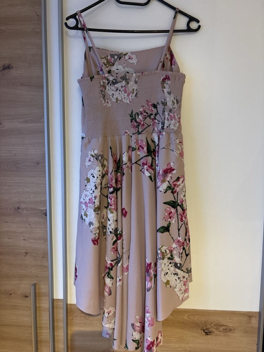 Only Vestiti: Sommerliches Blumenkleid, Gr. 38 – Usato da Rünenberg venduto da ZwergLi100 1