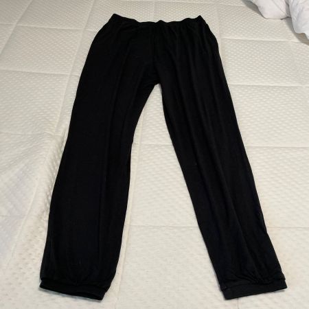 Leichte bequeme Trainerhose Gr.M