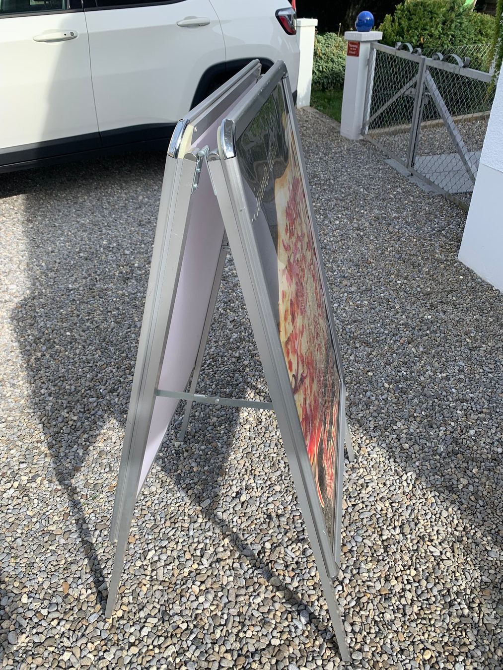 Ladenausstattungen & Messebau: Kundenstopper, Plakatständer, Werbetafel – Gebraucht aus Gwatt-Thun von  2