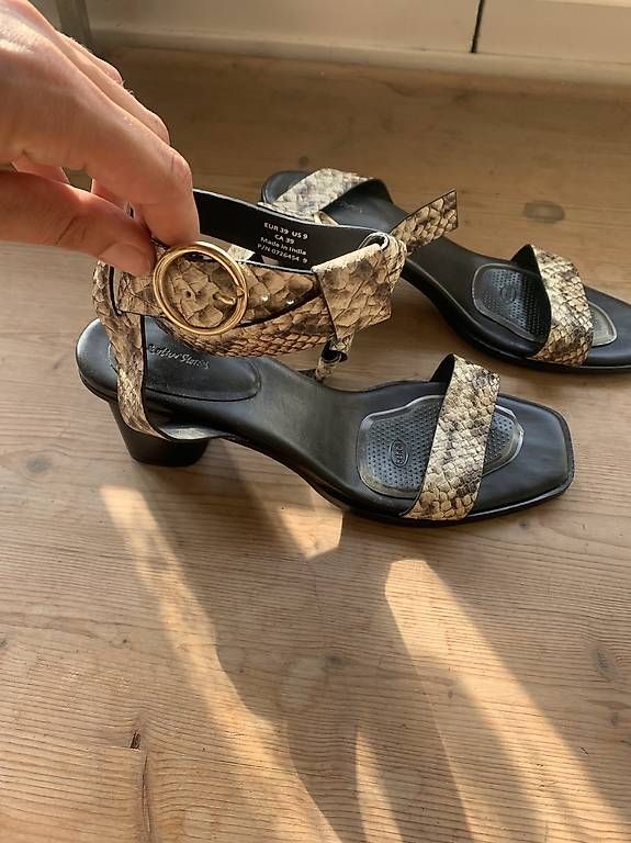 Scarpe da donna: Sandalen Other Stories – Usato da Zürich venduto da jachalala 2