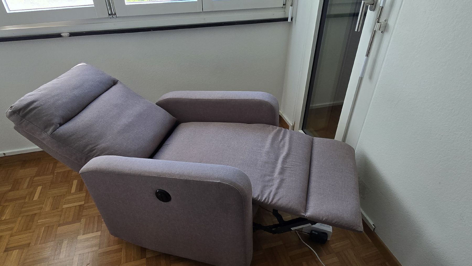 Fauteuils: Elektrisches Sessel  – D'occasion à luzern par hcaro 1