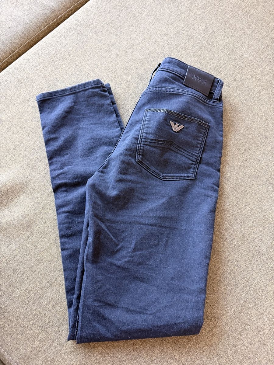Armani Jeans: Armani Jeans Frau  – Nuovo e nell'imballaggio originale da Luzern venduto da Arbey_romero80 2