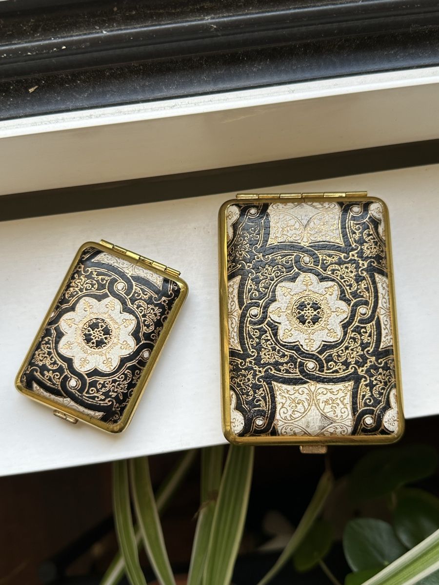 Altro in Decorazioni & Accessori: Cigarette case & matchbox – Usato da Zürich venduto da RatsTreasure