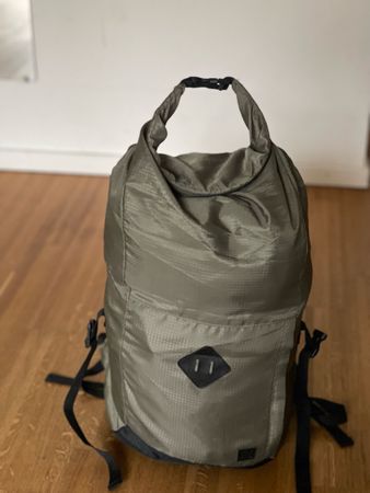Sac à dos étanche léger, idéal pour vos aventures d'été