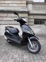 Roller Piaggio Fly 125i.e. 3V schwarz ab MFK