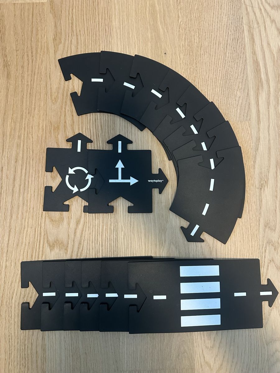 Spielzeuge: Waytoplay Strassenset 16 Teile – Gebraucht aus Uitikon Waldegg von PBrosi
