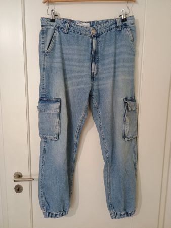 Trendige, hellblaue Jeans-Hose mit Taschen, Top Zustand!