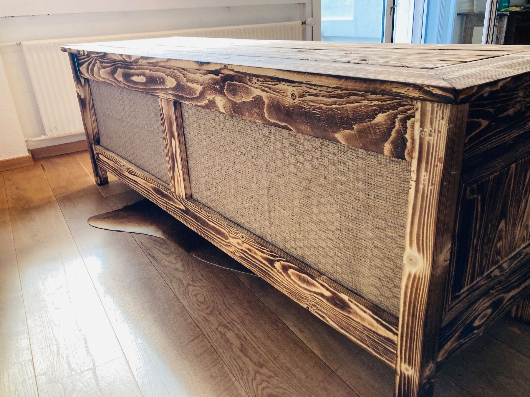 Cassettiere: Schönes Sideboard aus Fichte geflammt – Nuovo (secondo la descrizione) da Domat/Ems venduto da Stein_und_Holzbruch 8