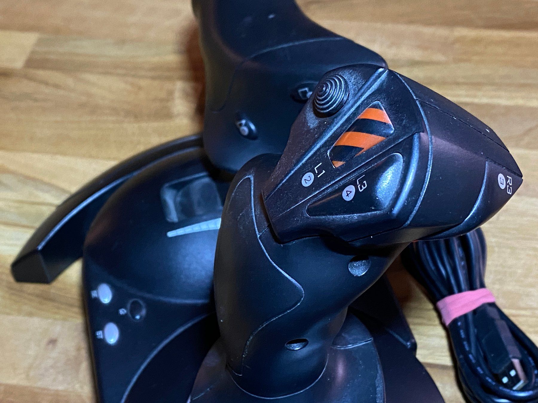 Thrustmaster Controller: Thrustmaster T-Flight X Game Controller – Gebraucht aus dübendorf von Juegeswiss 3
