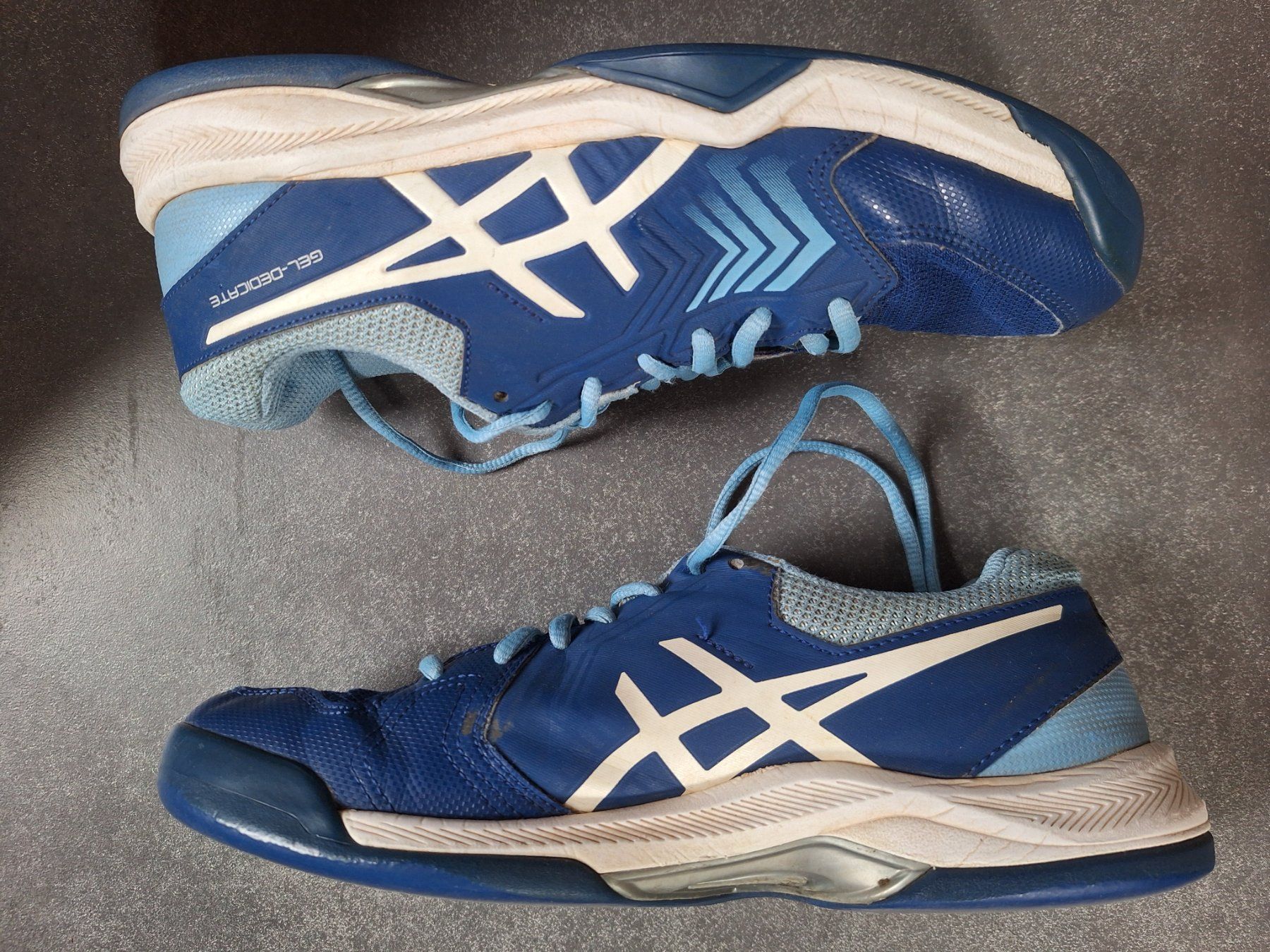 Asics Herrenschuhe: Tennisschuhe indoor, Grösse 40,5 – Gebraucht aus St.Gallen von dajo0809 3